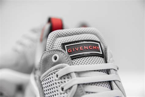 Givenchy Jaw Footpatrol Men's 